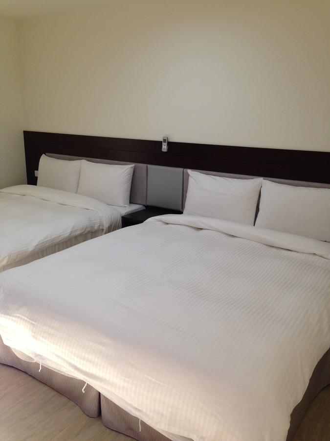 Big Bear Hotel Kaohsiung Bilik gambar